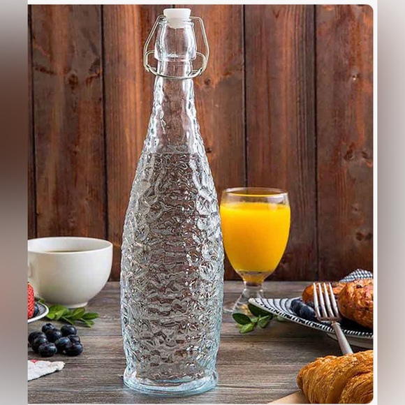 ACOPA 32 OZ. TEXTURED GLASS WATER BOTTLE WITH CLEAR SWING TOP LID.  6 available - Picture 2 of 5